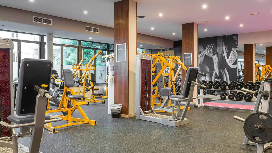 Be Live Adults Only Marivent